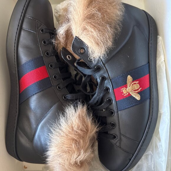 GUCCI BEE WOOL SHEARING FUR ACE RUNWAY SNEAKERS SHOES US 11 EUR 44 AUTHENTIC - Picture 1 of 7